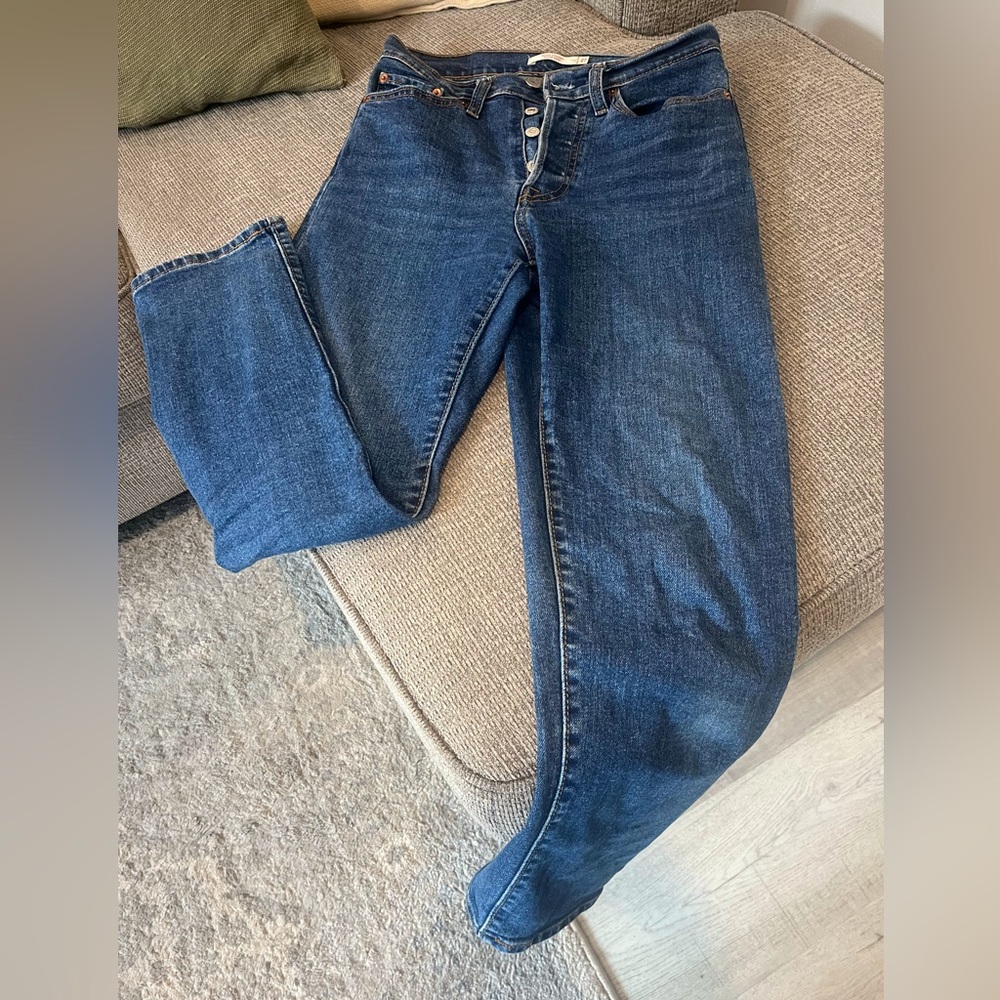 Levi’s Wedgie Straight Dark Wash